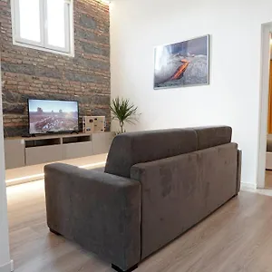 domus-25-tiny-suite.catania-hotels.net/